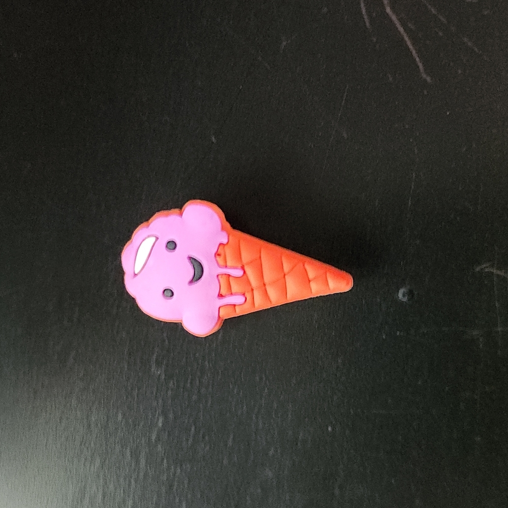 💥 5/$15 Croc Charm